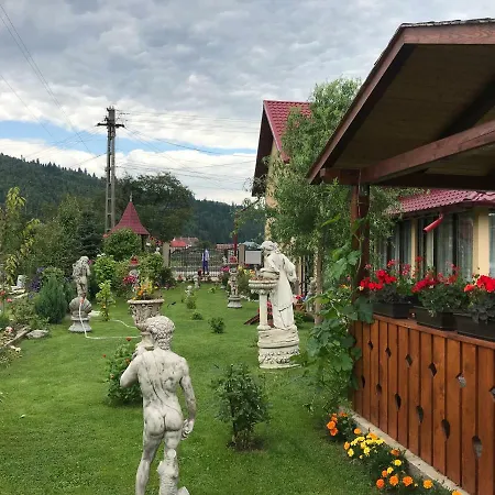 Casa Cu Pitici Vama (Suceava)